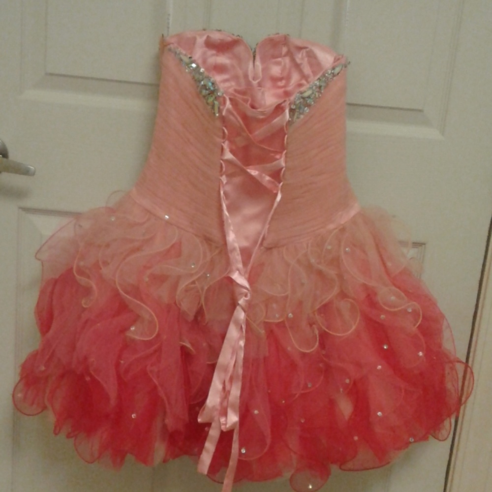 Dress - Picture 2 of 3
